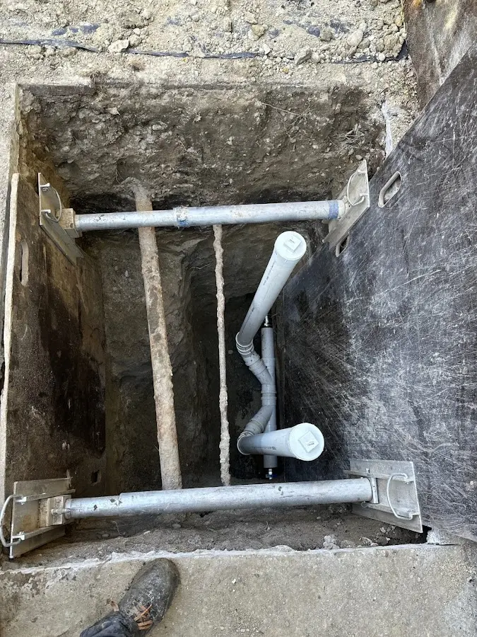 Experienced plumber completing Drain Cleaning work in Willard